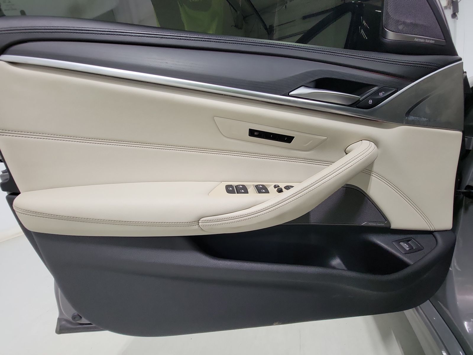 2022 BMW 5 Series M550i xDrive AWD