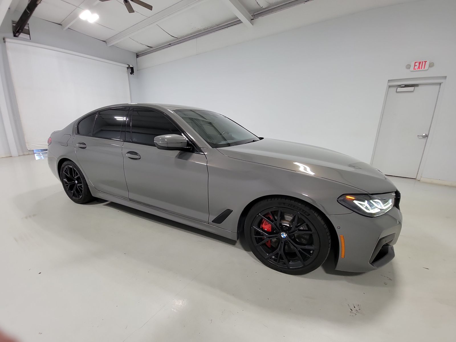 2022 BMW 5 Series M550i xDrive AWD