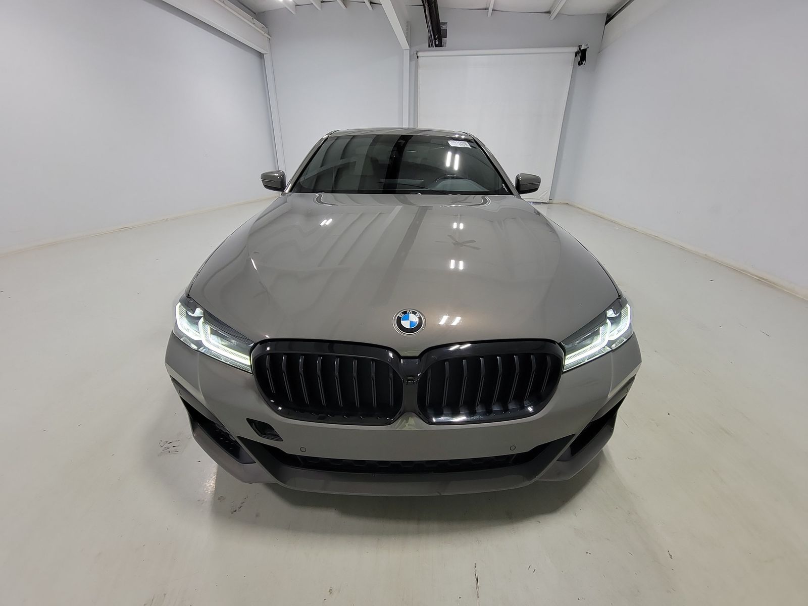2022 BMW 5 Series M550i xDrive AWD