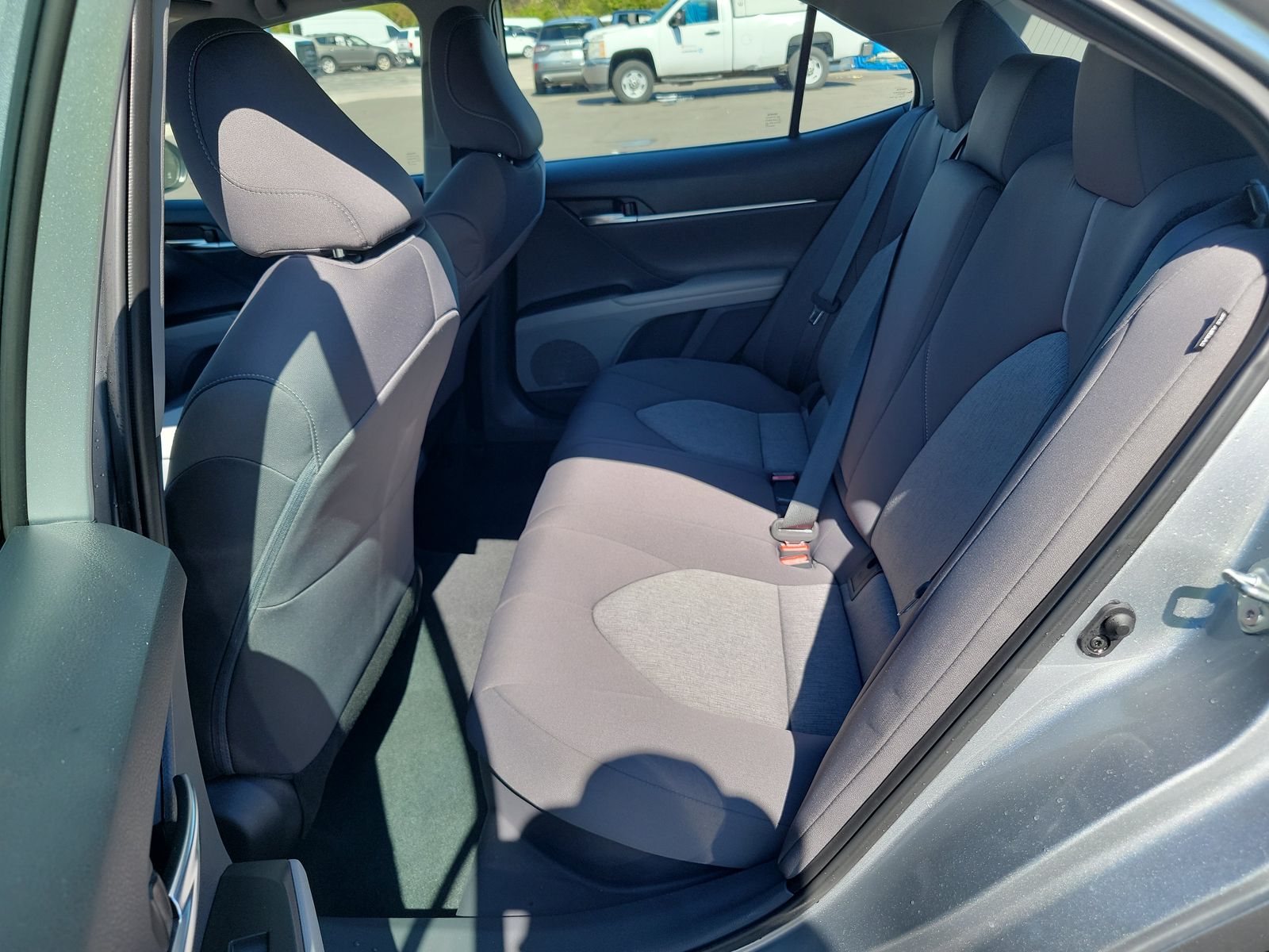 2022 Toyota Camry Hybrid LE FWD