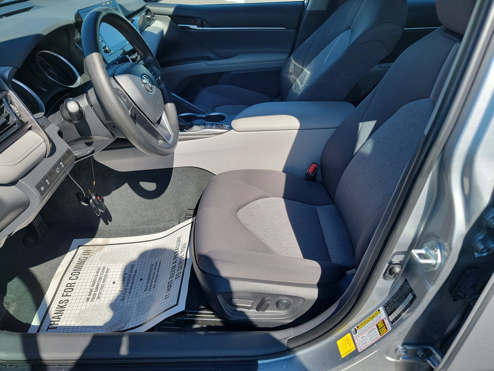 2022 Toyota Camry Hybrid LE FWD