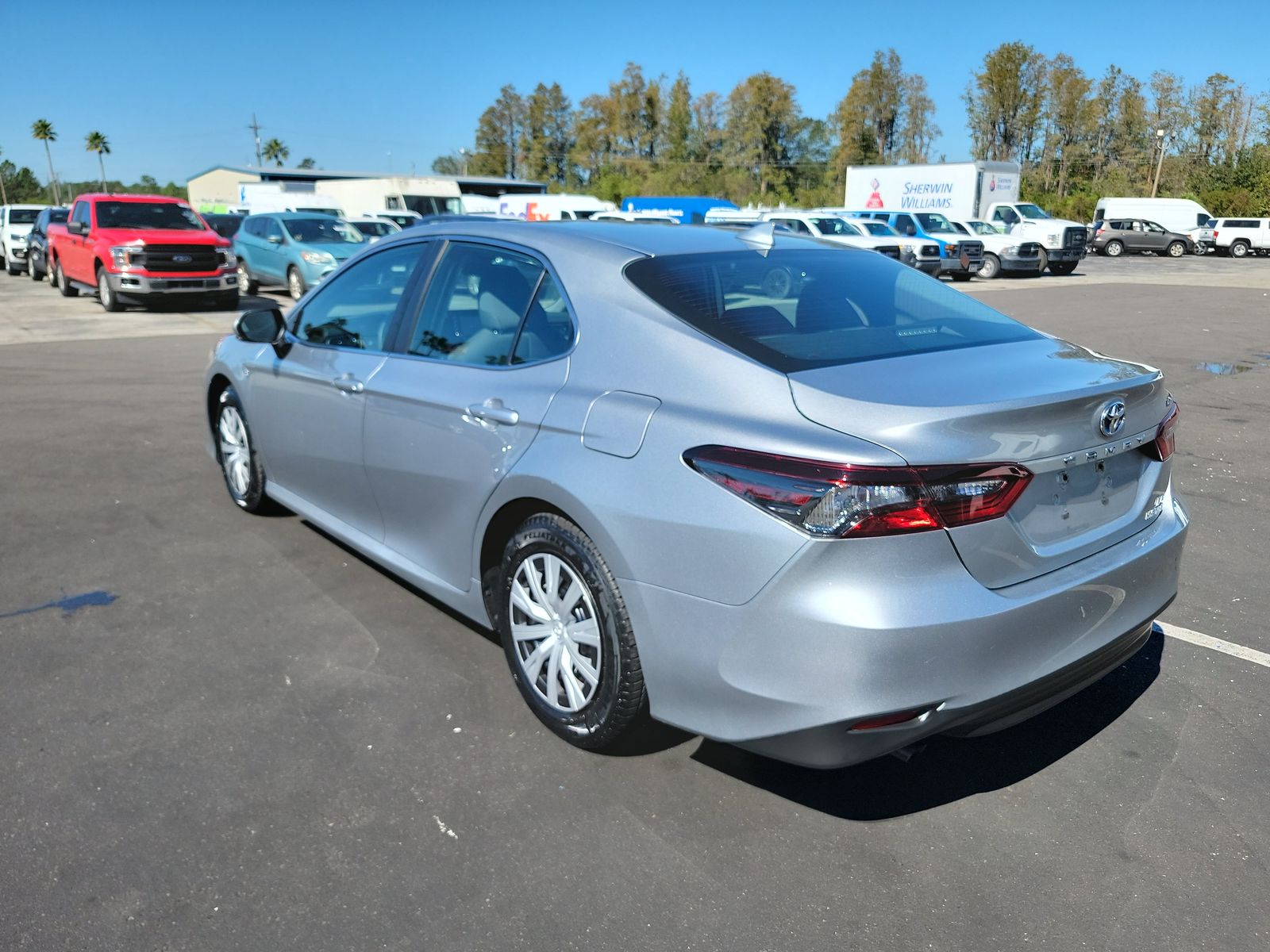 2022 Toyota Camry Hybrid LE FWD