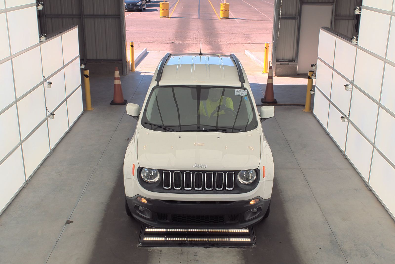 2017 Jeep Renegade Latitude FWD