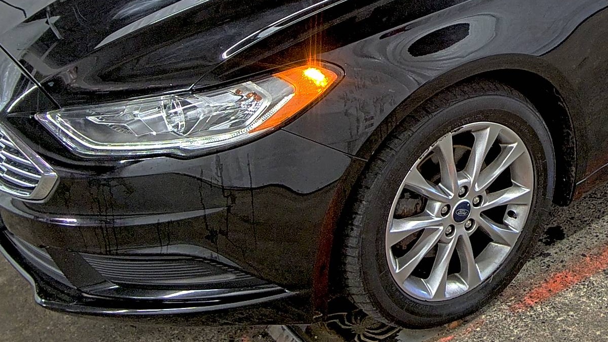 2017 Ford Fusion SE FWD