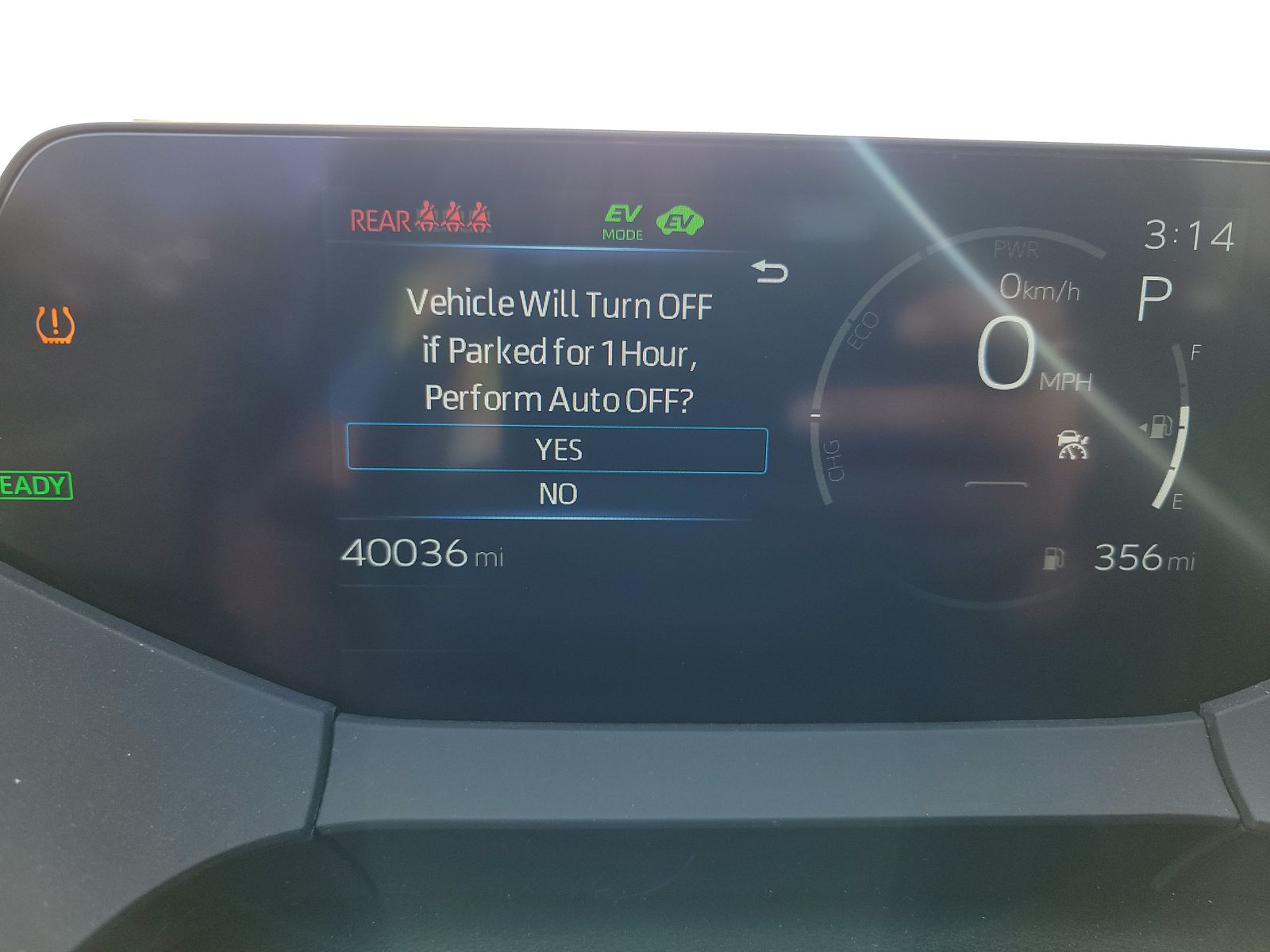 2023 Toyota Prius LE FWD