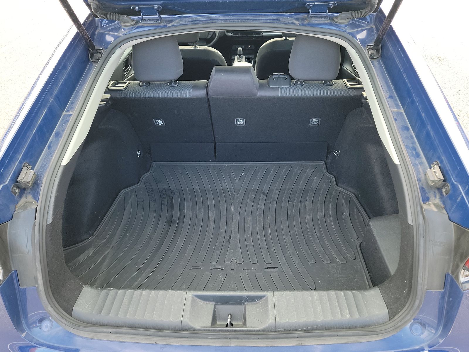 2023 Toyota Prius LE FWD