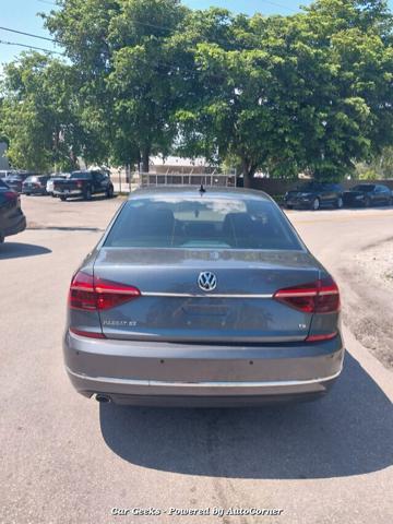 2018 Volkswagen Passat 2.0T SE FWD