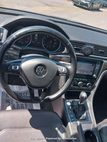 2018 Volkswagen Passat 2.0T SE FWD