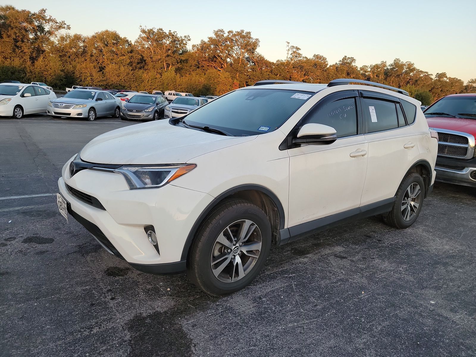 2018 Toyota RAV4 XLE FWD