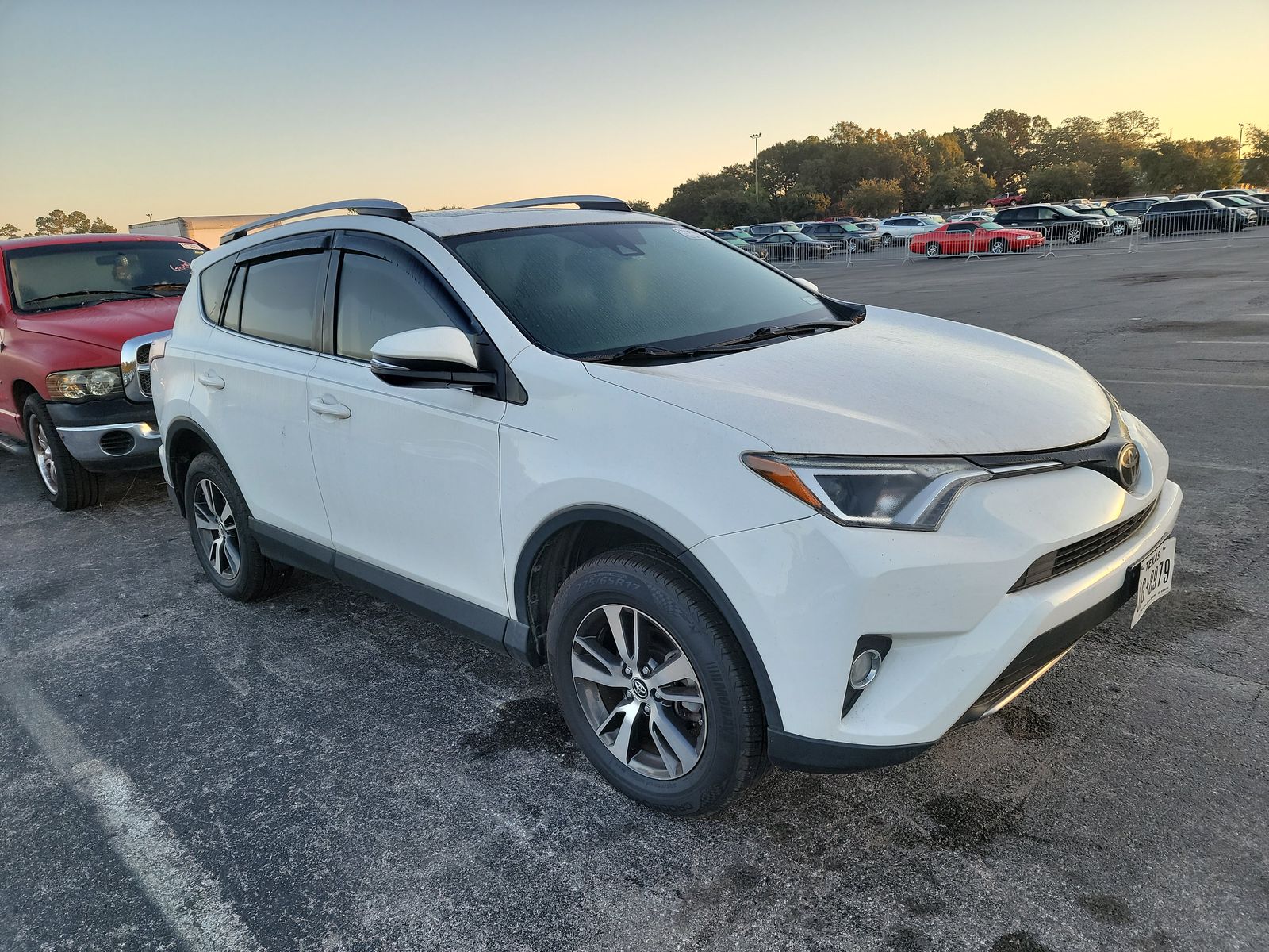 2018 Toyota RAV4 XLE FWD