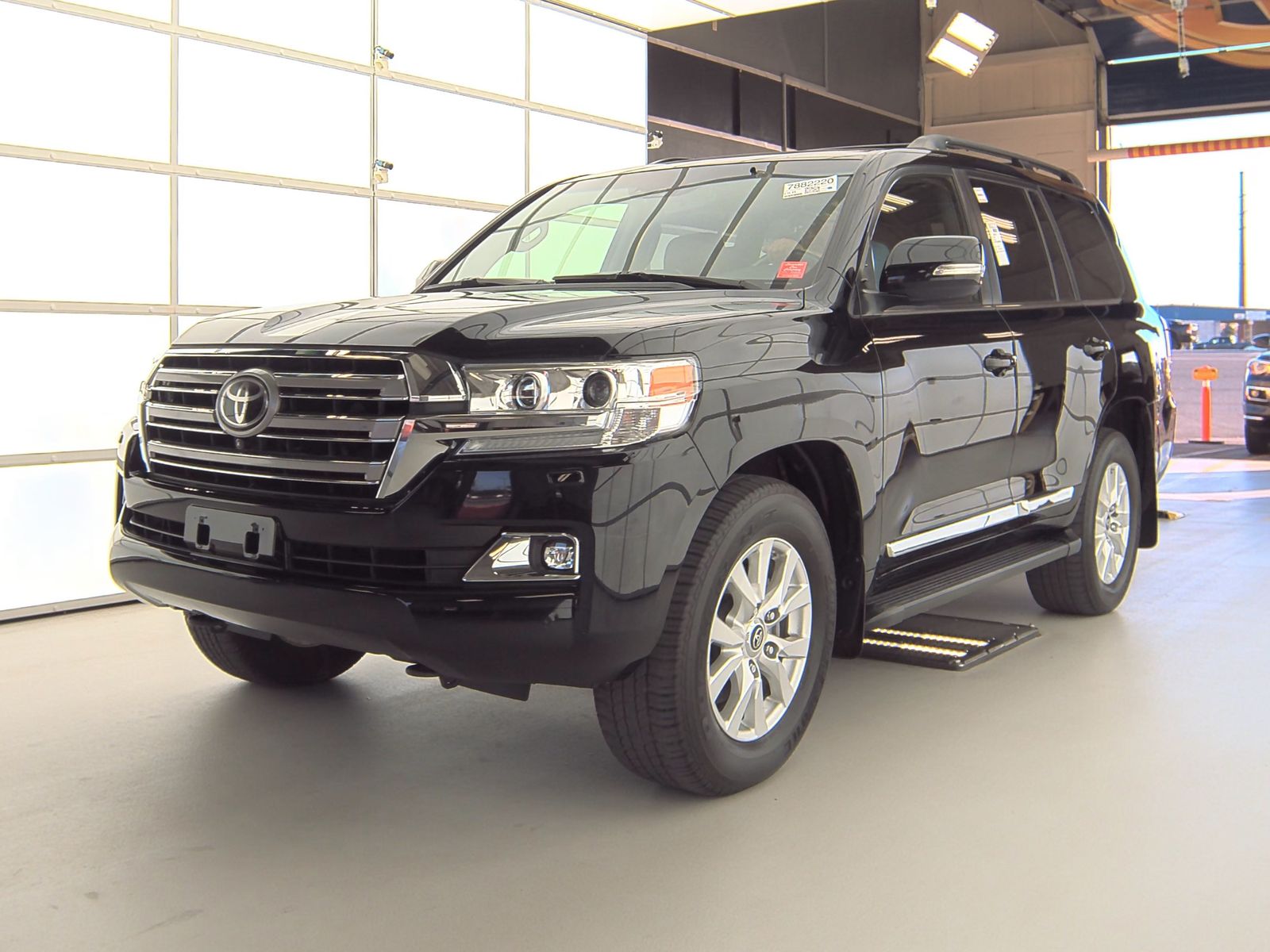 2017 Toyota Land Cruiser