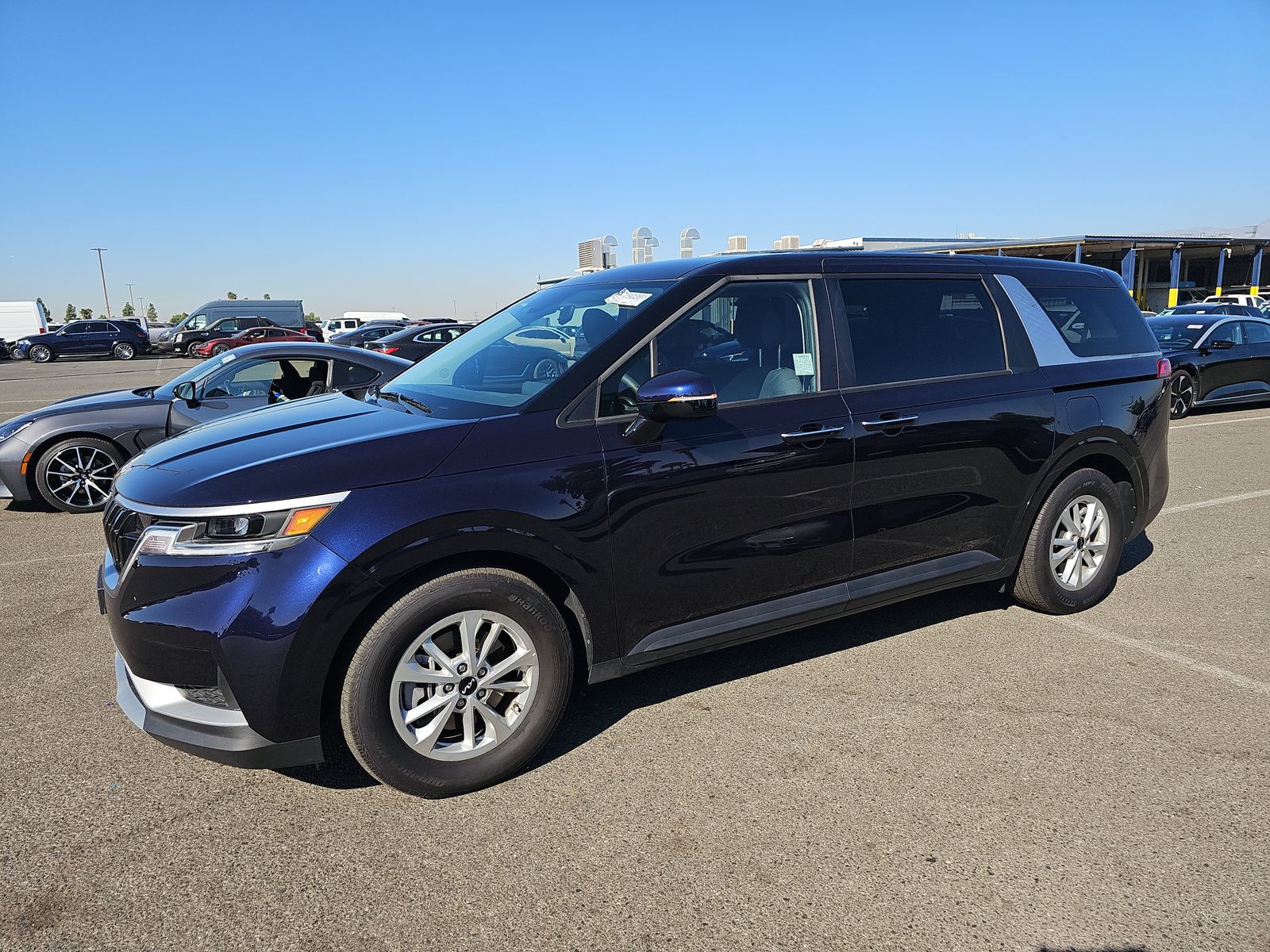 2024 Kia Carnival MPV LX 121.7