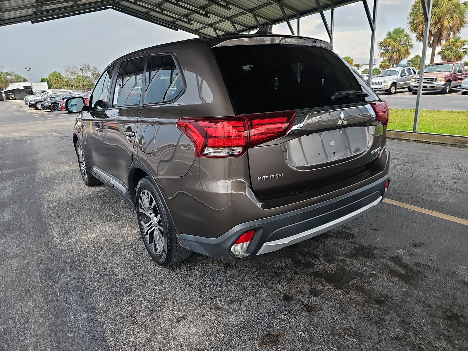 2017 Mitsubishi Outlander SE FWD