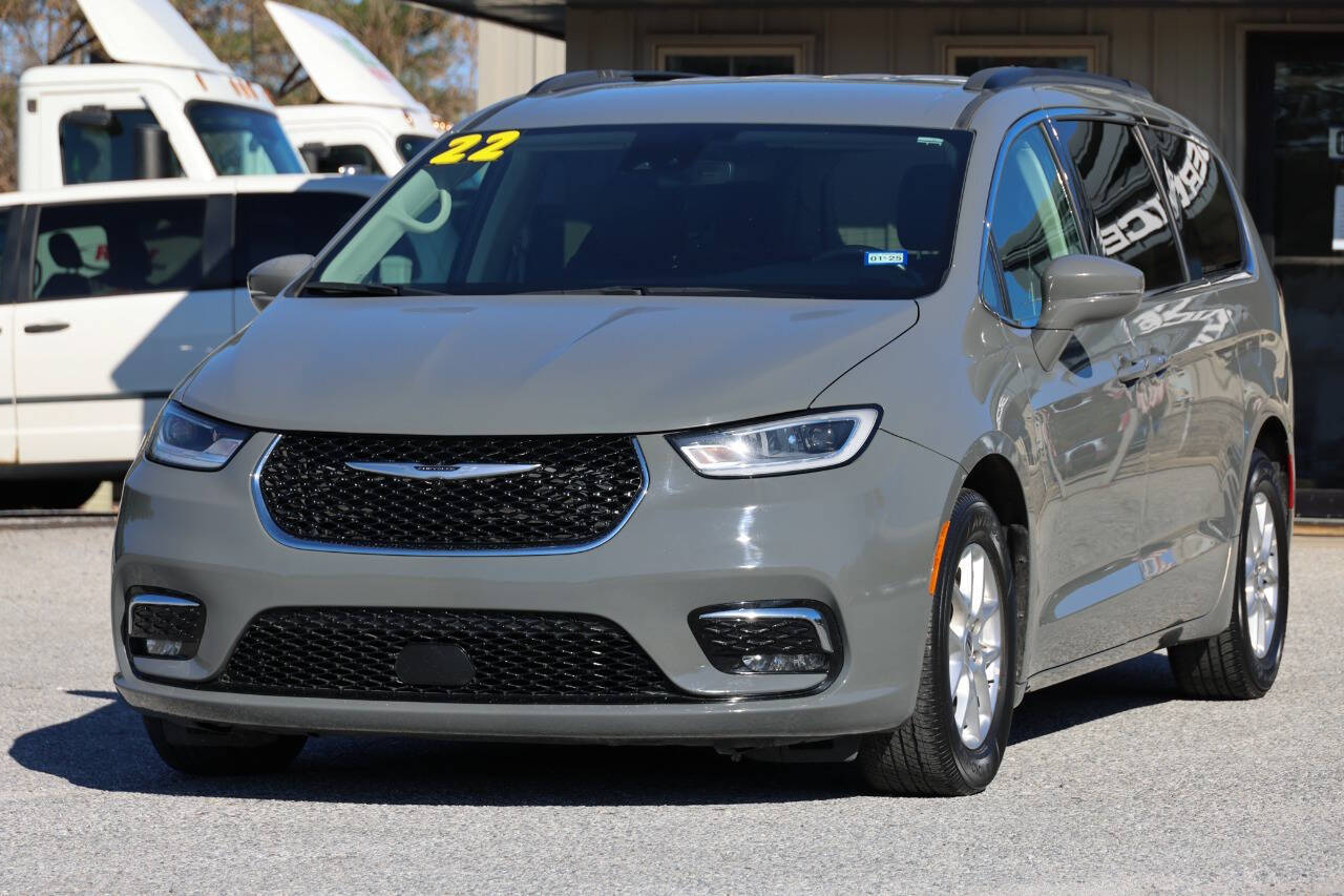 2022 Chrysler Pacifica Touring L 121.6