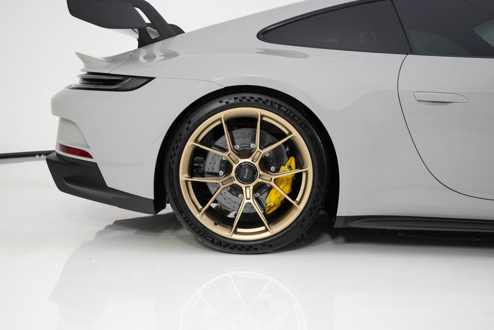 Porsche 911 GT3 Coupe снимка Porsche 911 GT3 Coupe