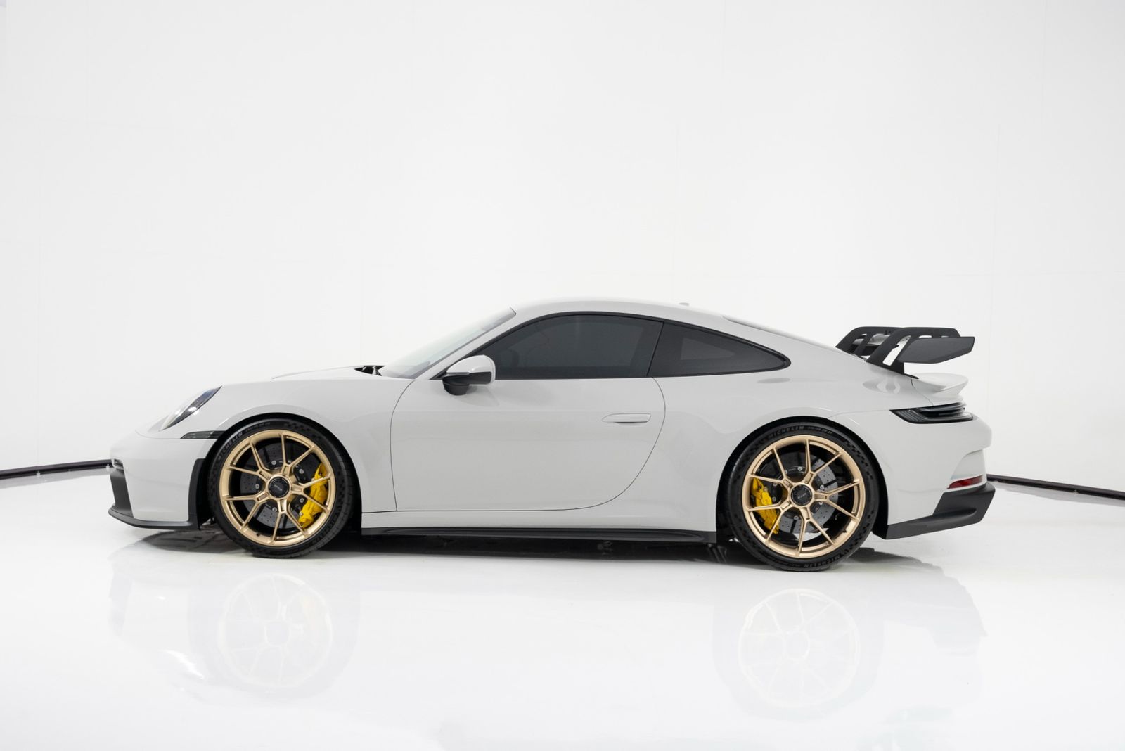Porsche 911 GT3 Coupe снимка Porsche 911 GT3 Coupe
