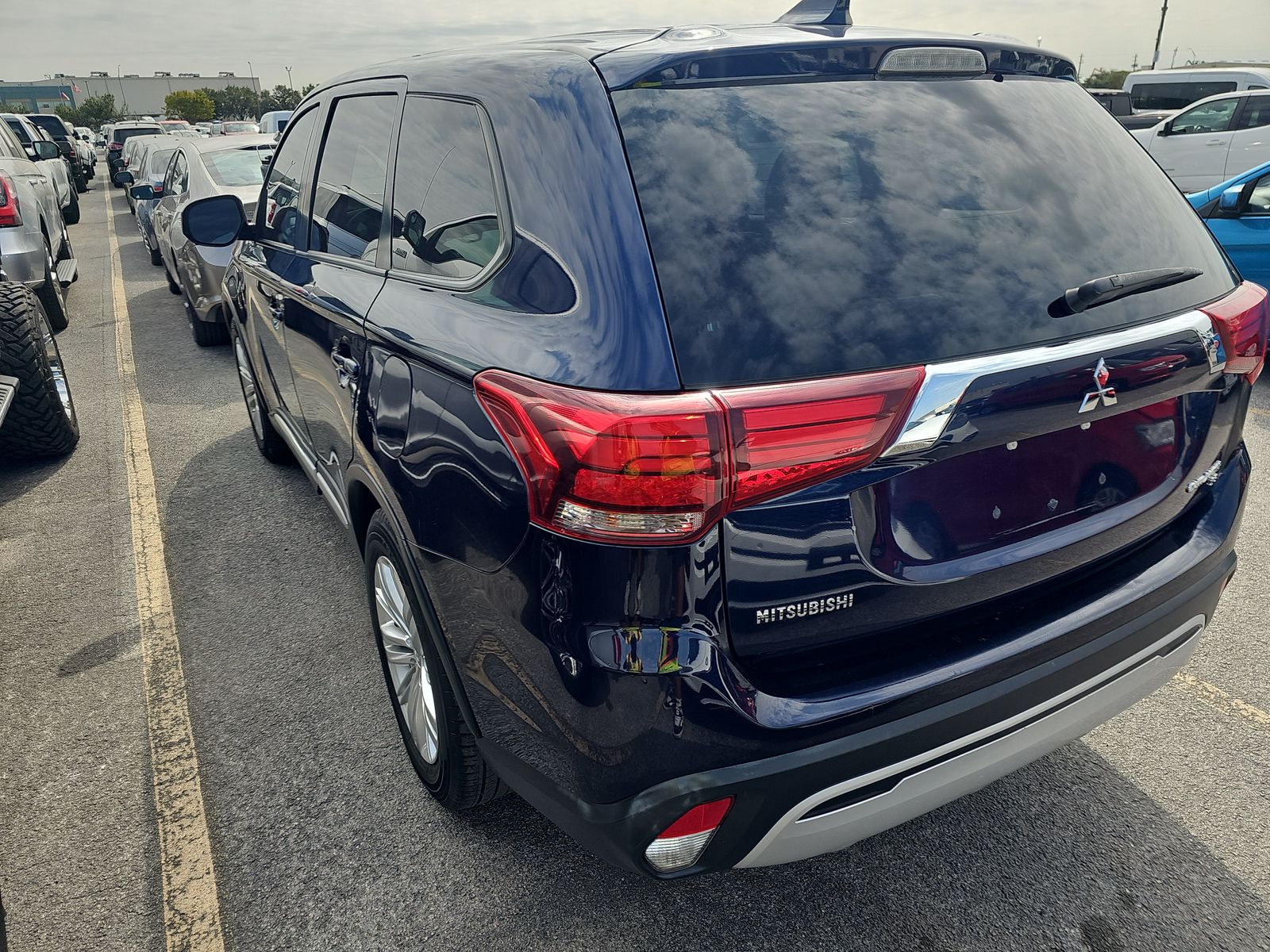 2019 Mitsubishi Outlander SE FWD