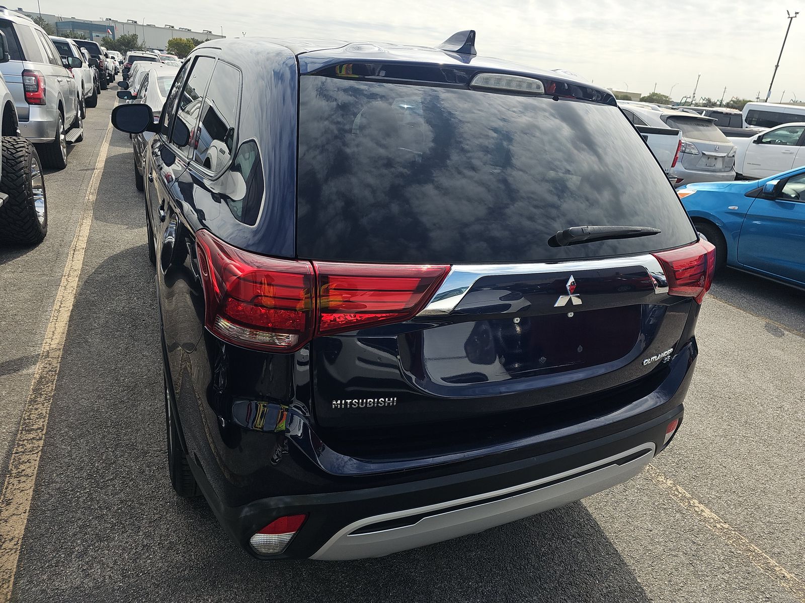 2019 Mitsubishi Outlander SE FWD