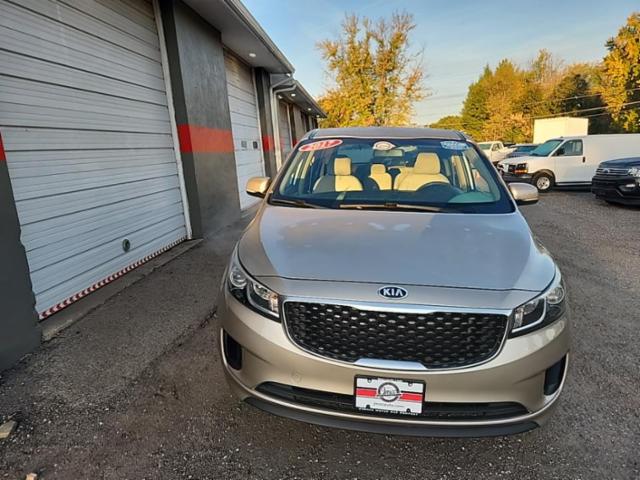 2017 Kia Sedona LX FWD