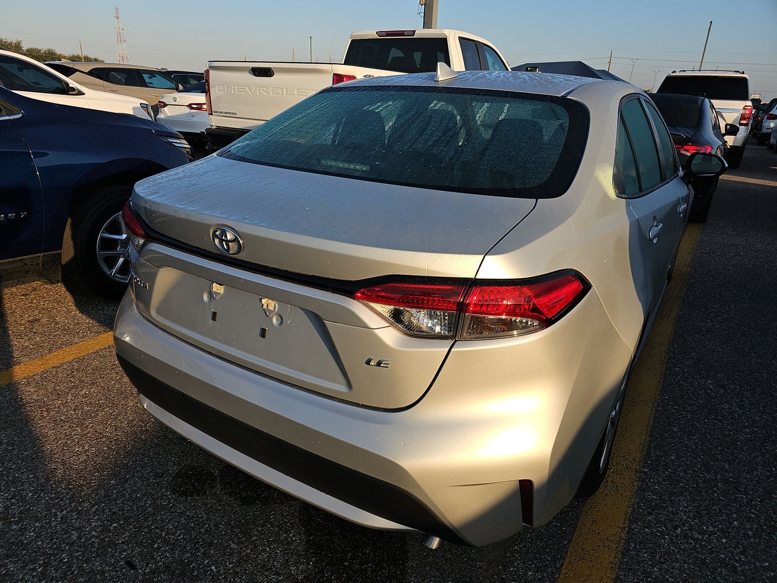 2022 Toyota Corolla LE FWD