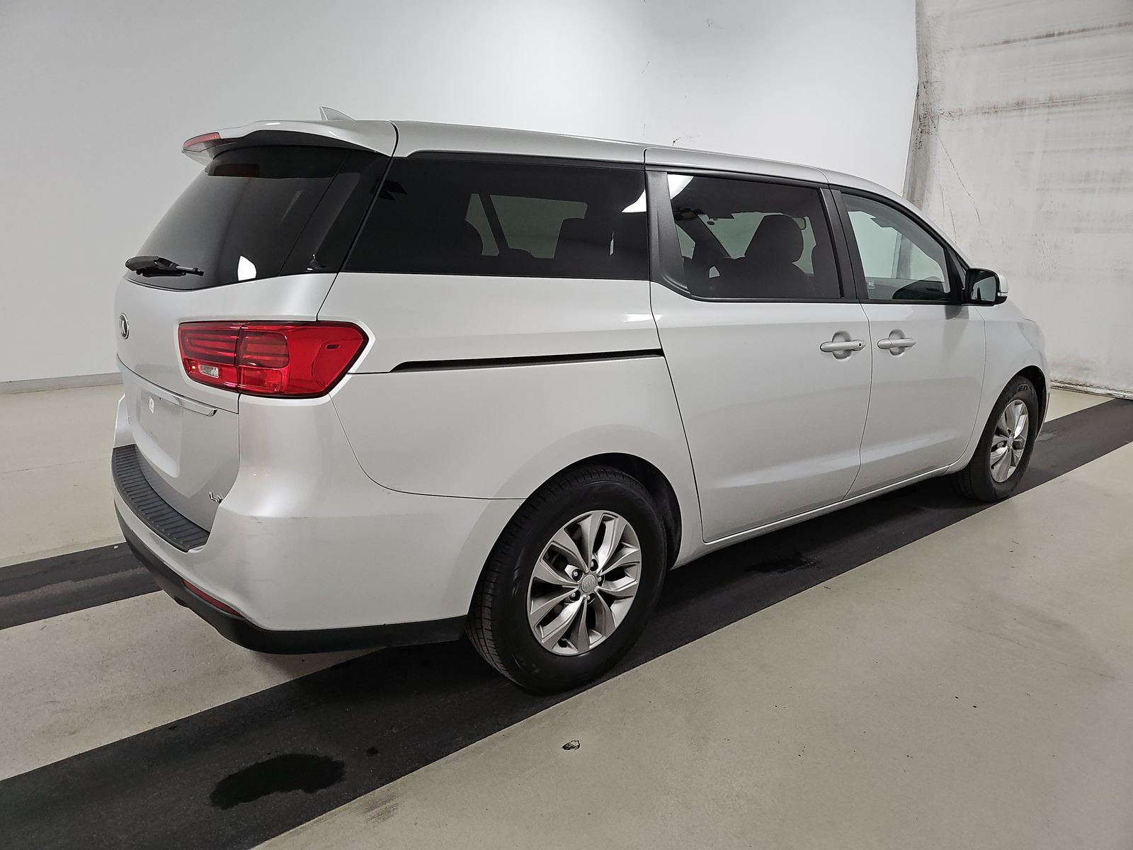 2020 Kia Sedona LX FWD