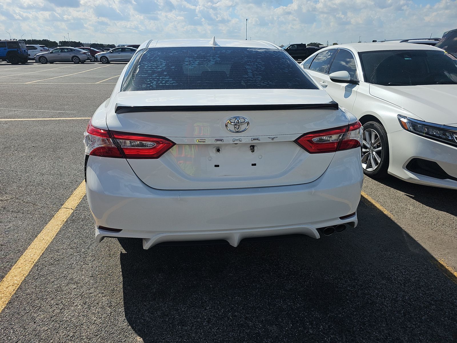 2020 Toyota Camry SE FWD