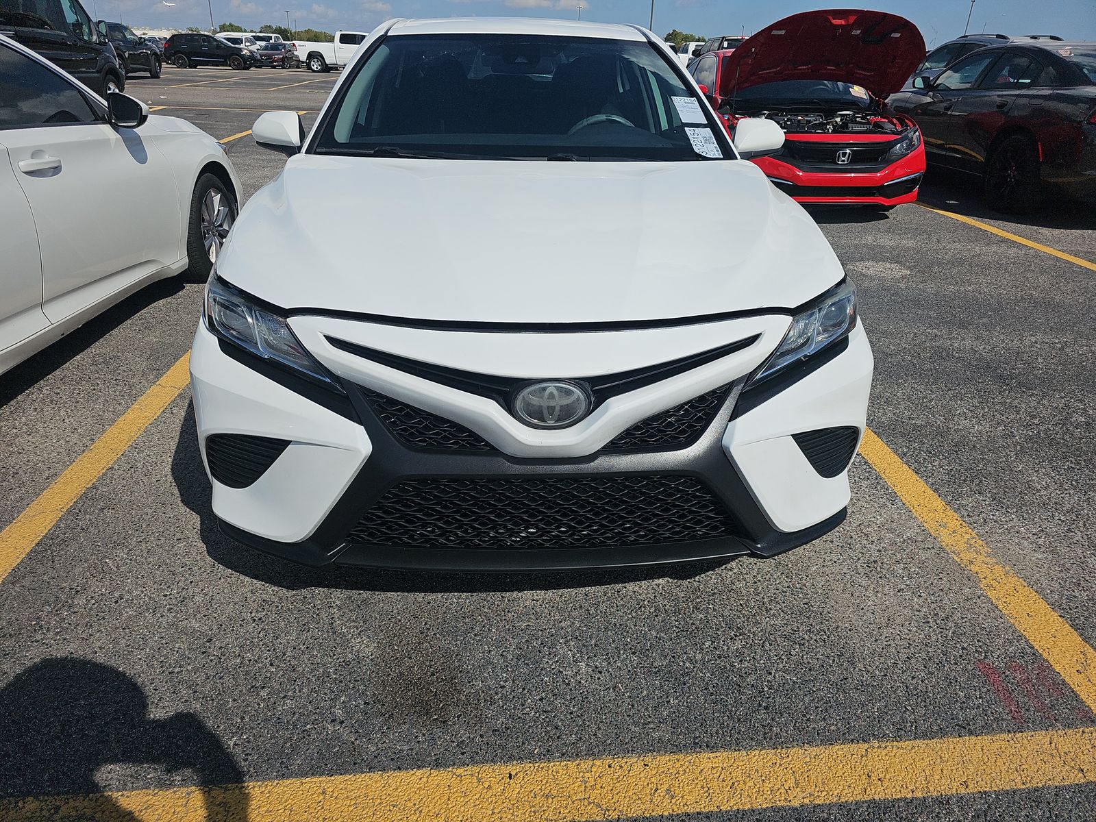 2020 Toyota Camry SE FWD