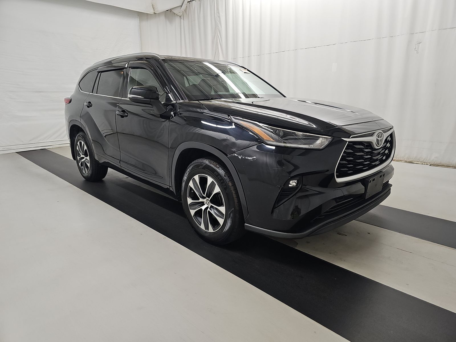 2021 Toyota Highlander XLE AWD