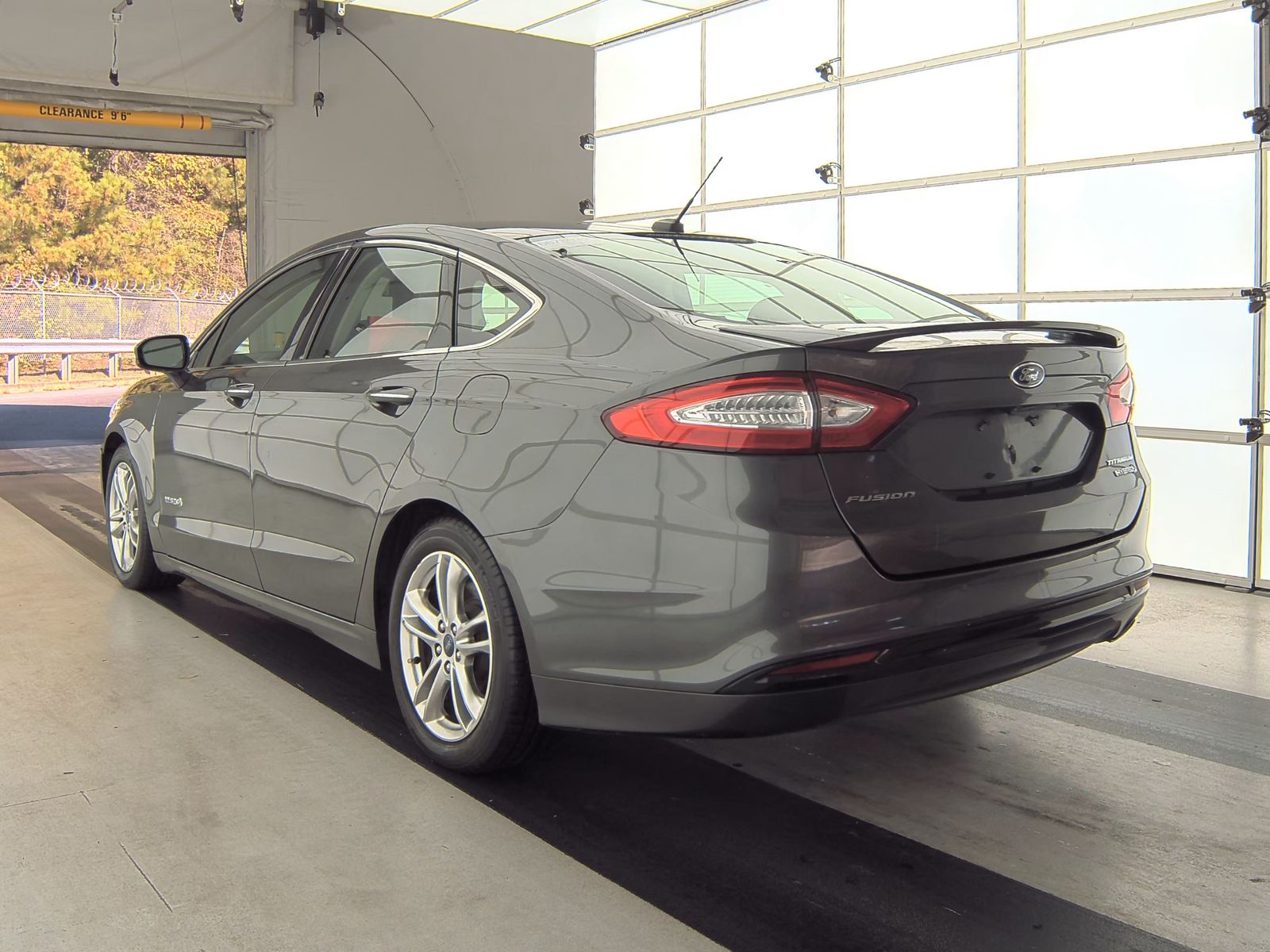 2015 Ford Fusion Hybrid Titanium FWD