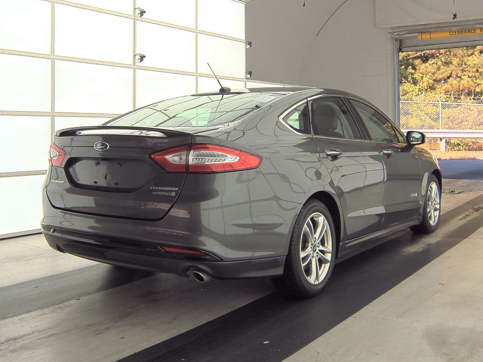 2015 Ford Fusion Hybrid Titanium FWD