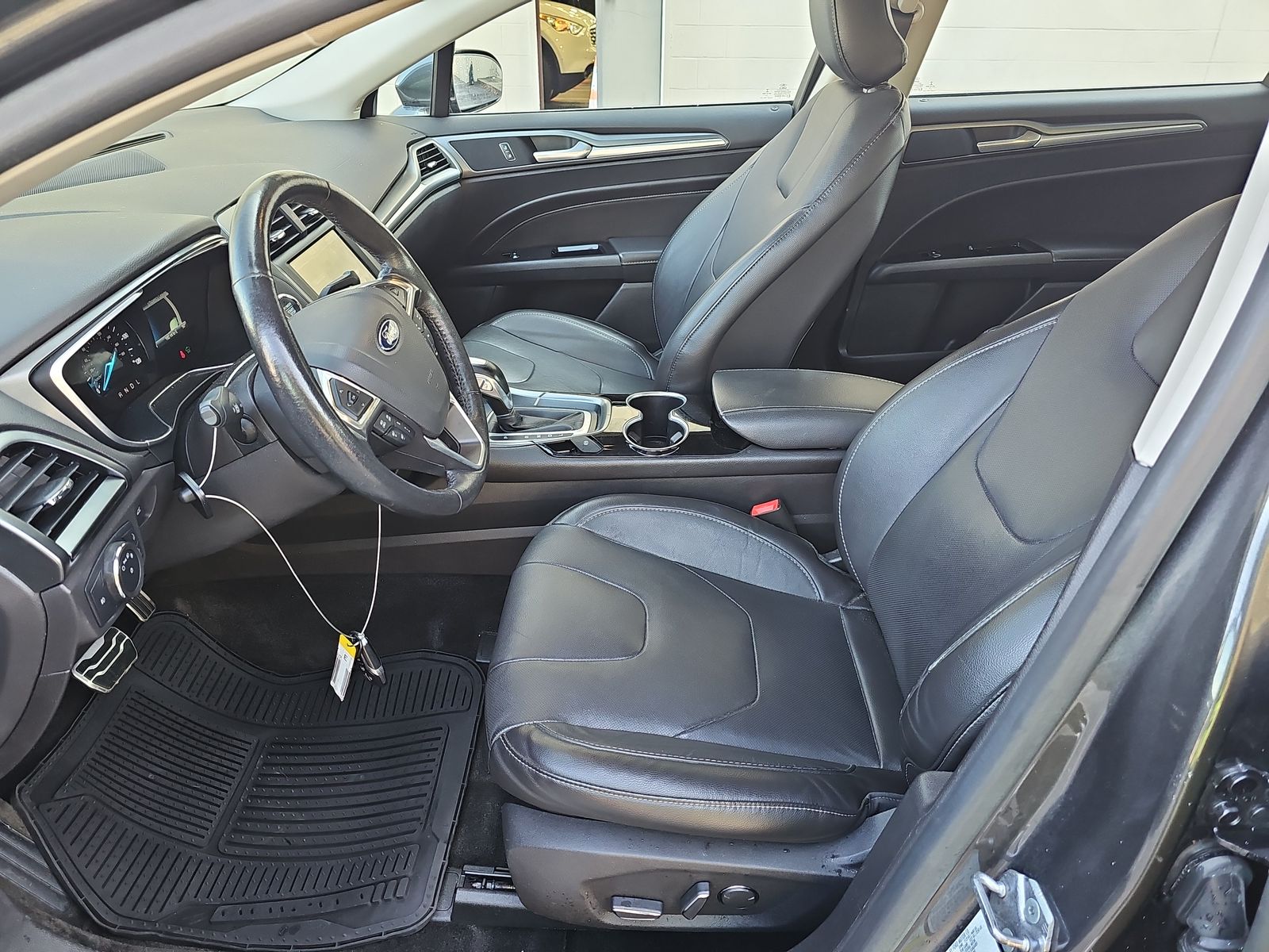 2015 Ford Fusion Hybrid Titanium FWD