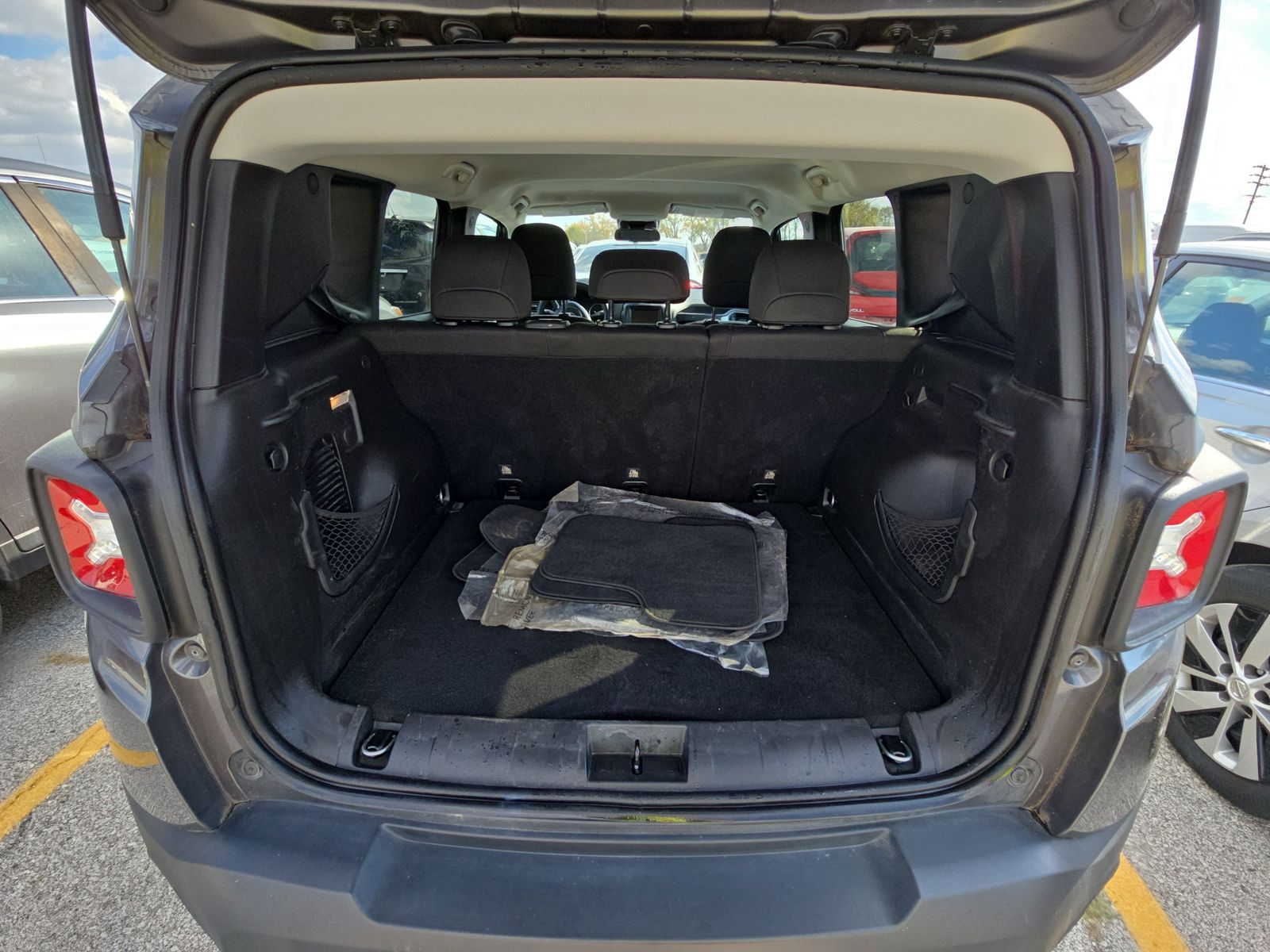 2018 Jeep Renegade Latitude FWD