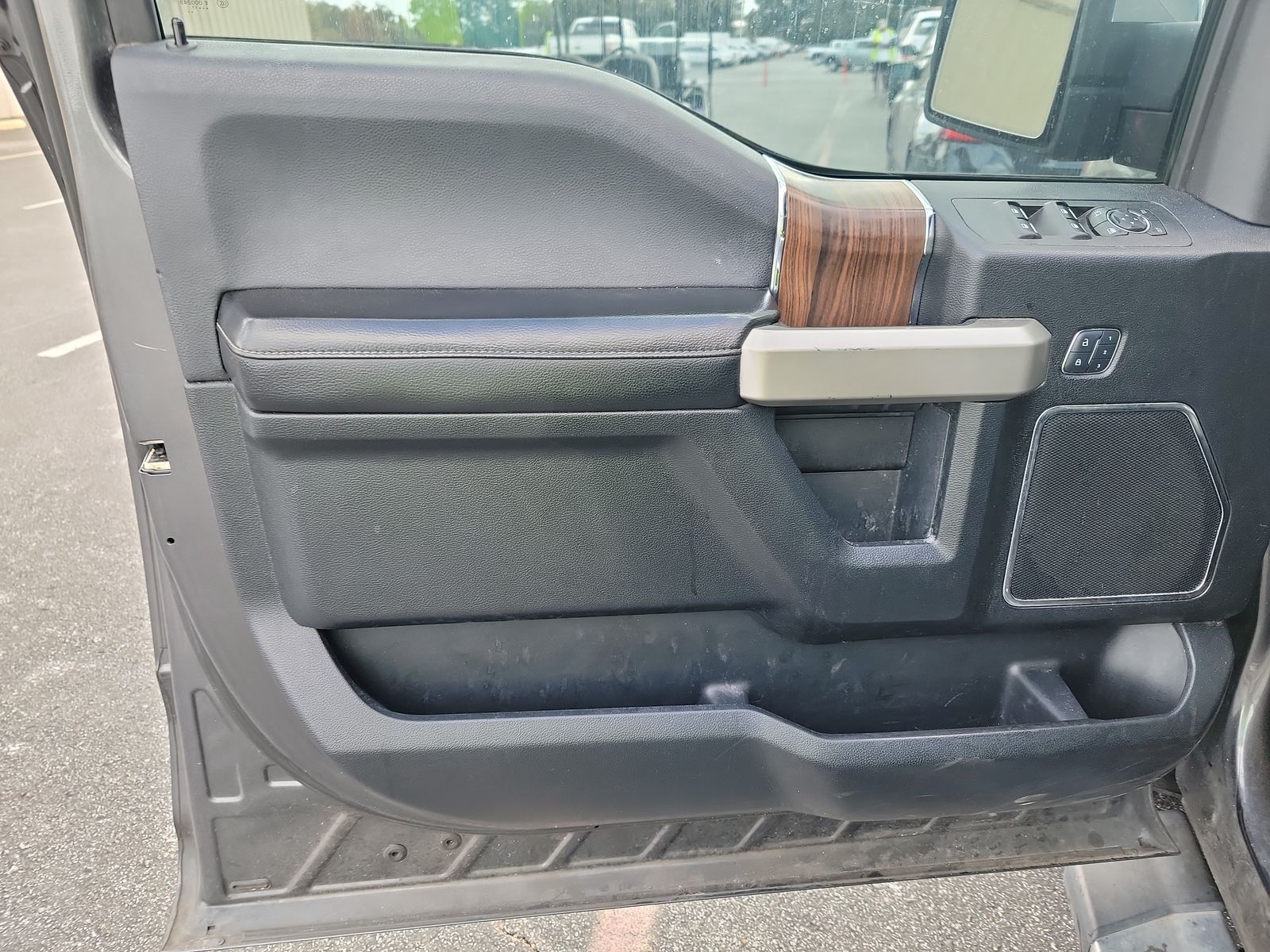 2017 Ford F-150 Lariat RWD