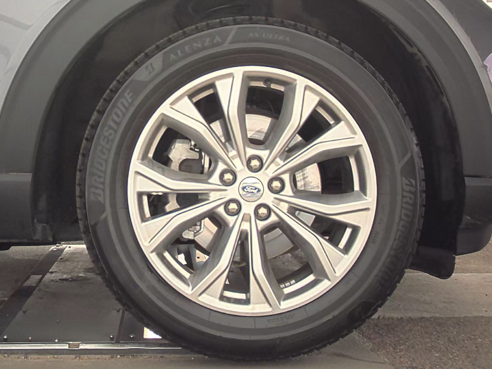 2021 Ford Explorer XLT RWD