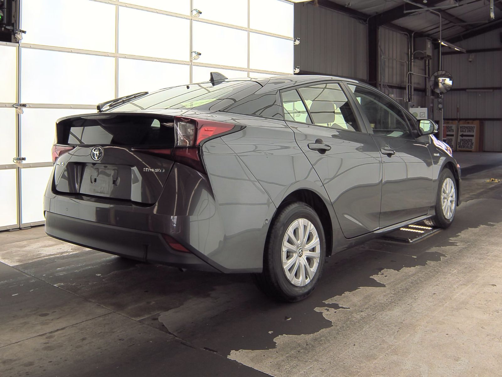 2022 Toyota Prius LE FWD