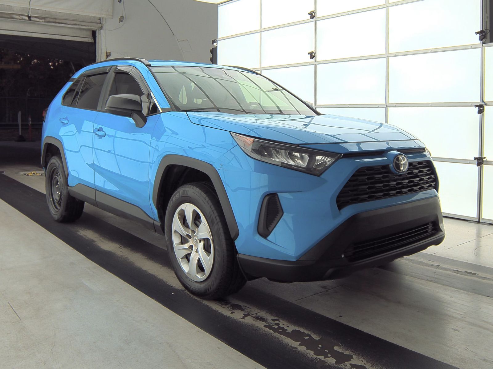 2021 Toyota RAV4 LE FWD