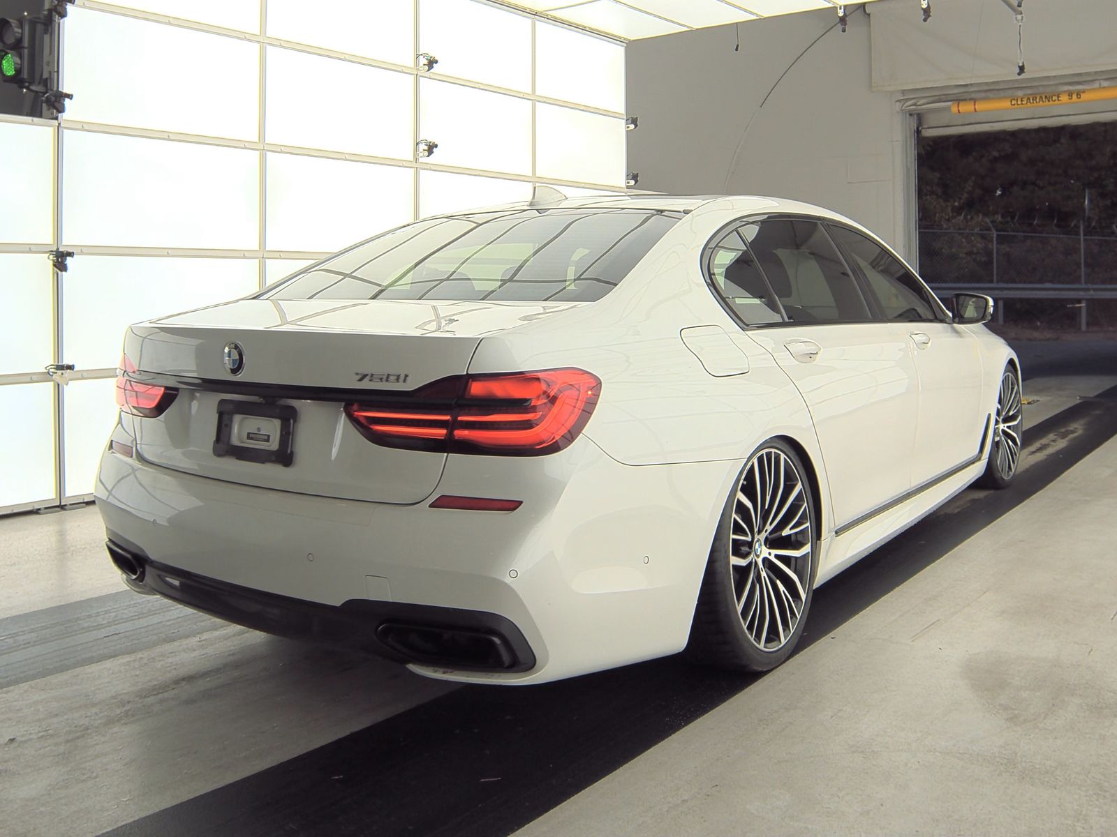 2019 BMW 7 Series 750i RWD