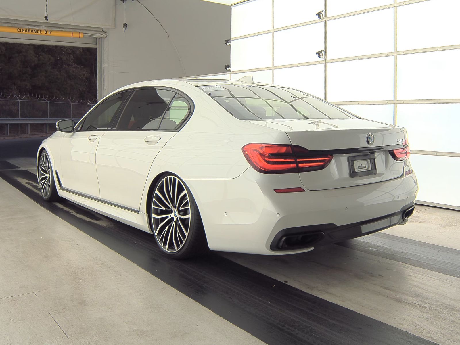 2019 BMW 7 Series 750i RWD