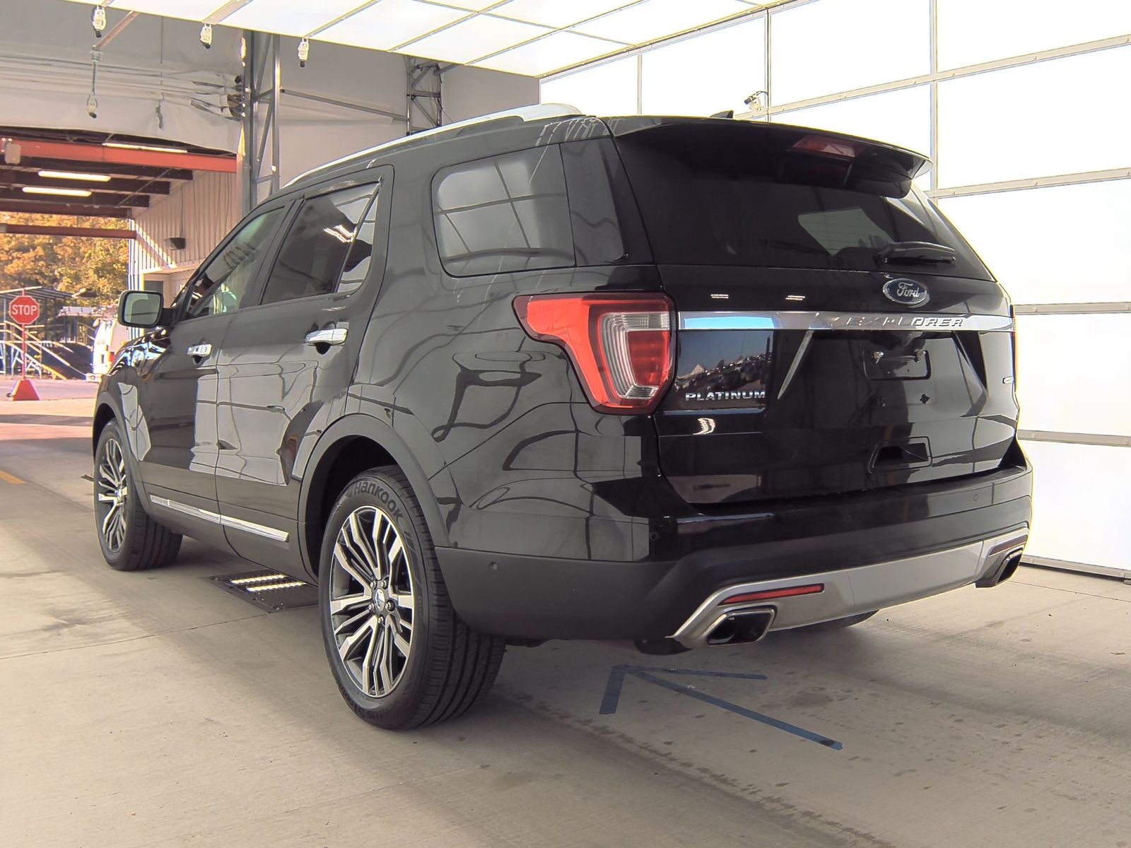 2017 Ford Explorer Platinum AWD