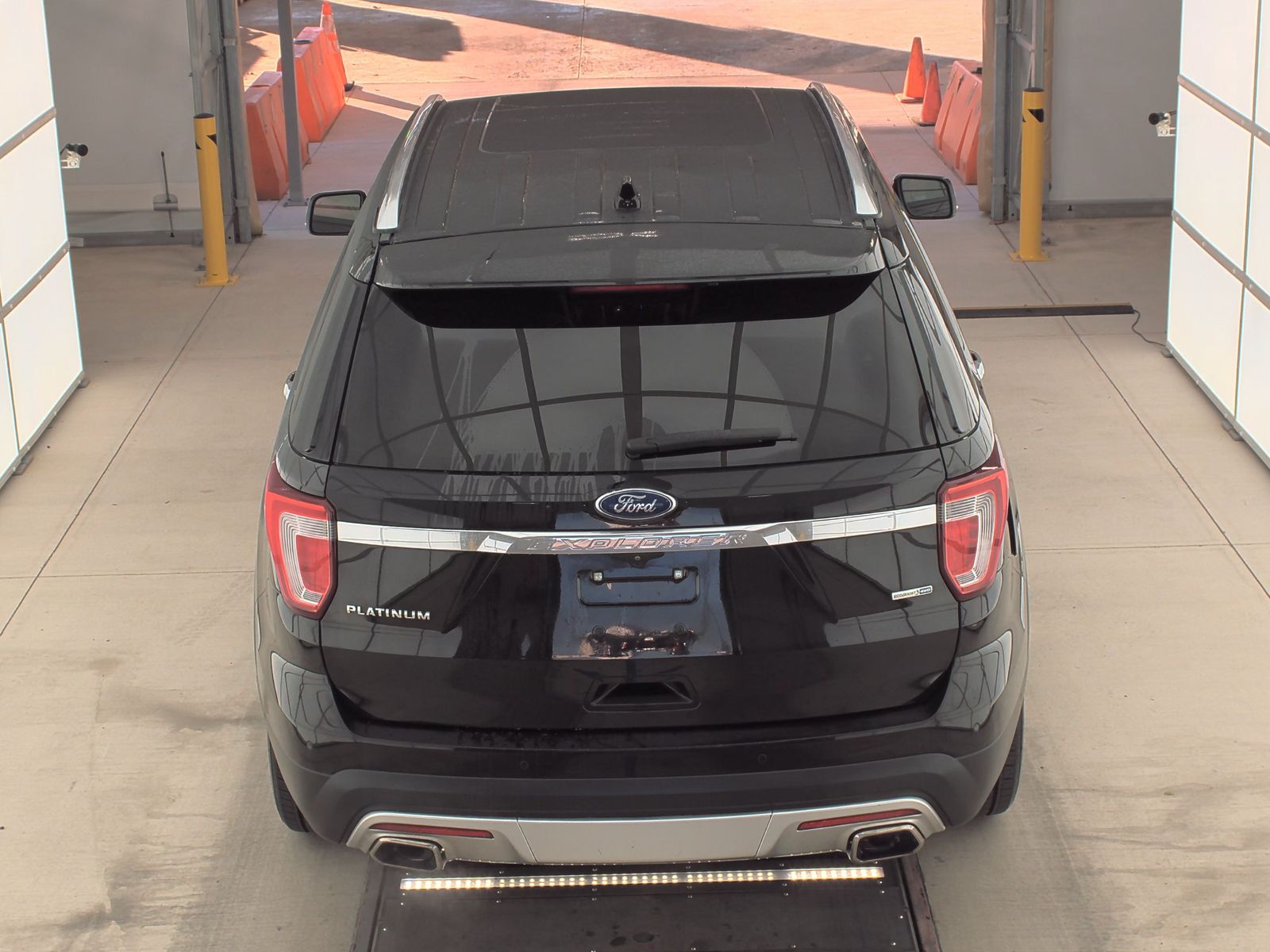 2017 Ford Explorer Platinum AWD