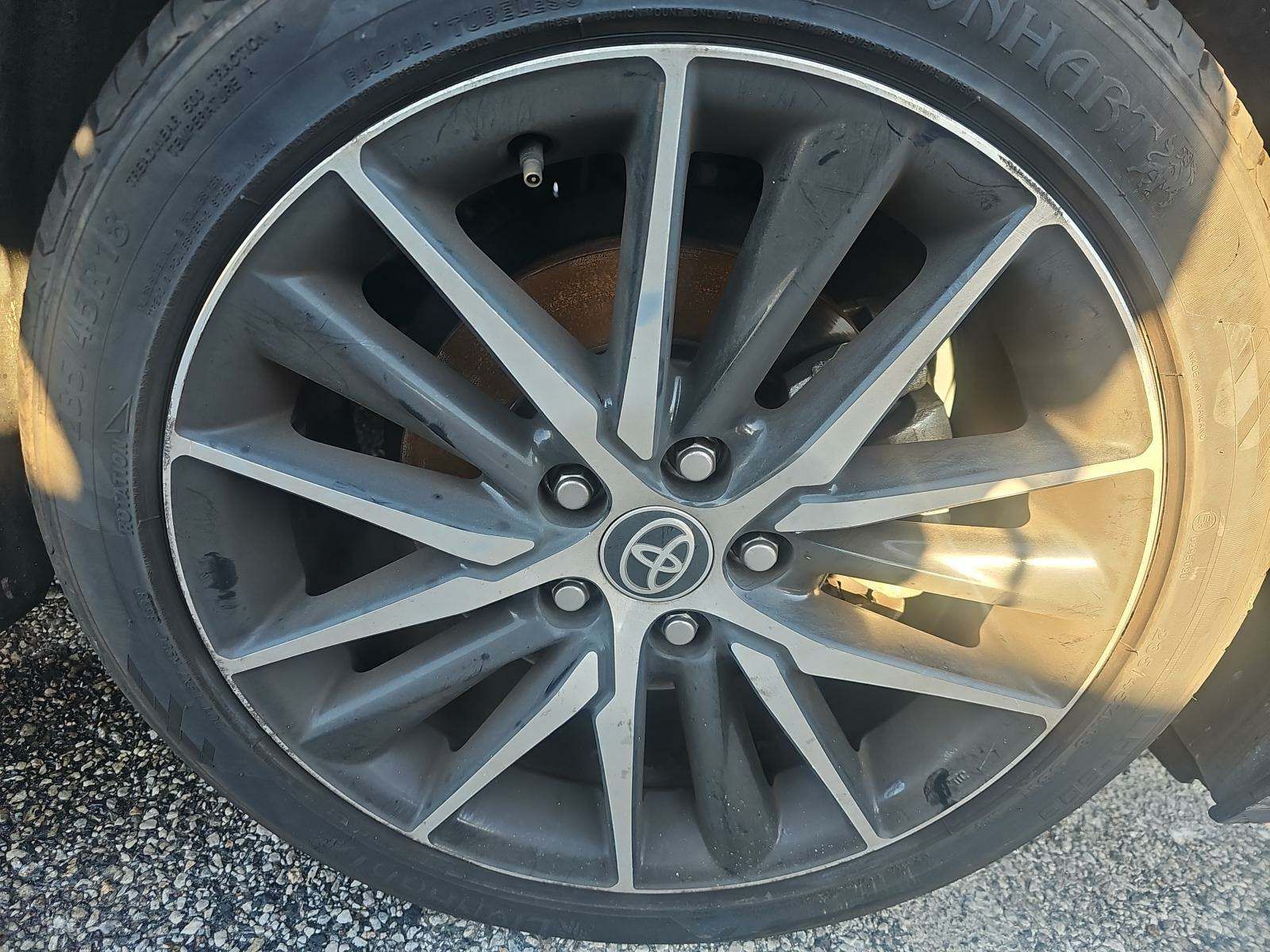 2021 Toyota Camry SE FWD