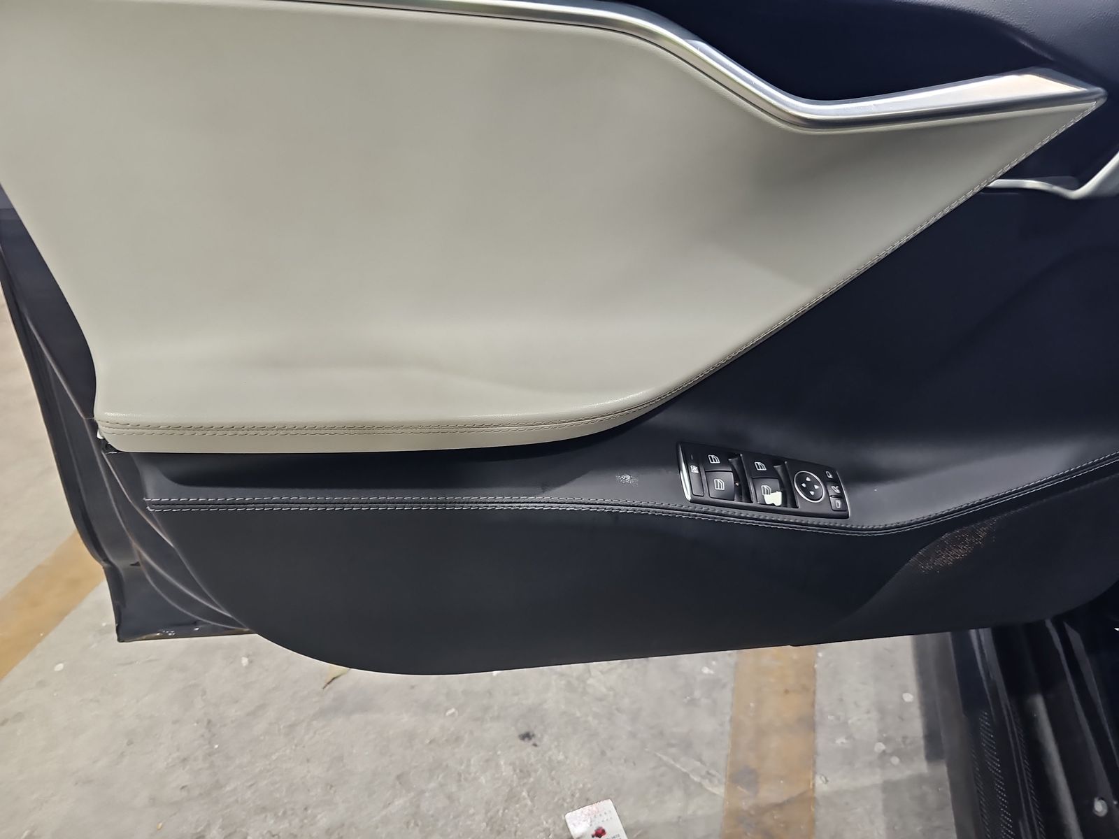 2015 Tesla Model S 85D AWD