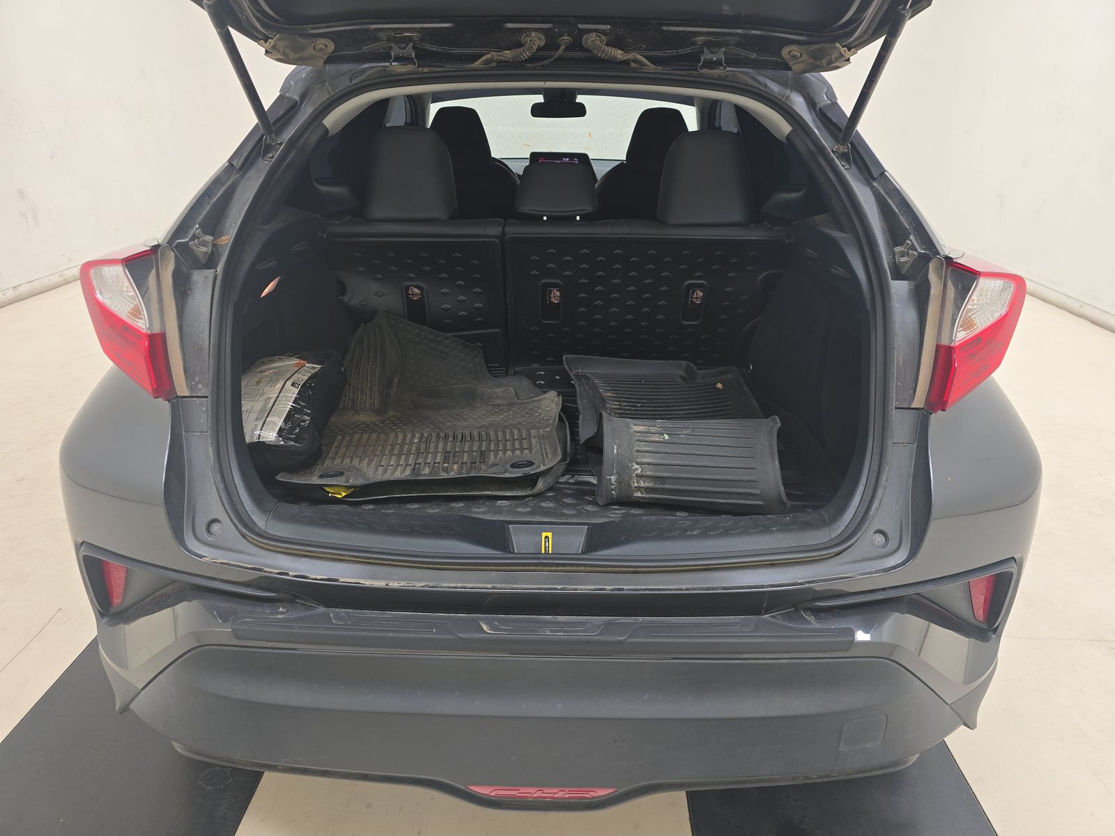 2021 Toyota C-HR Limited FWD