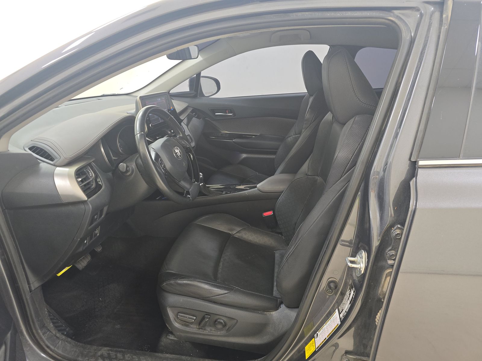 2021 Toyota C-HR Limited FWD