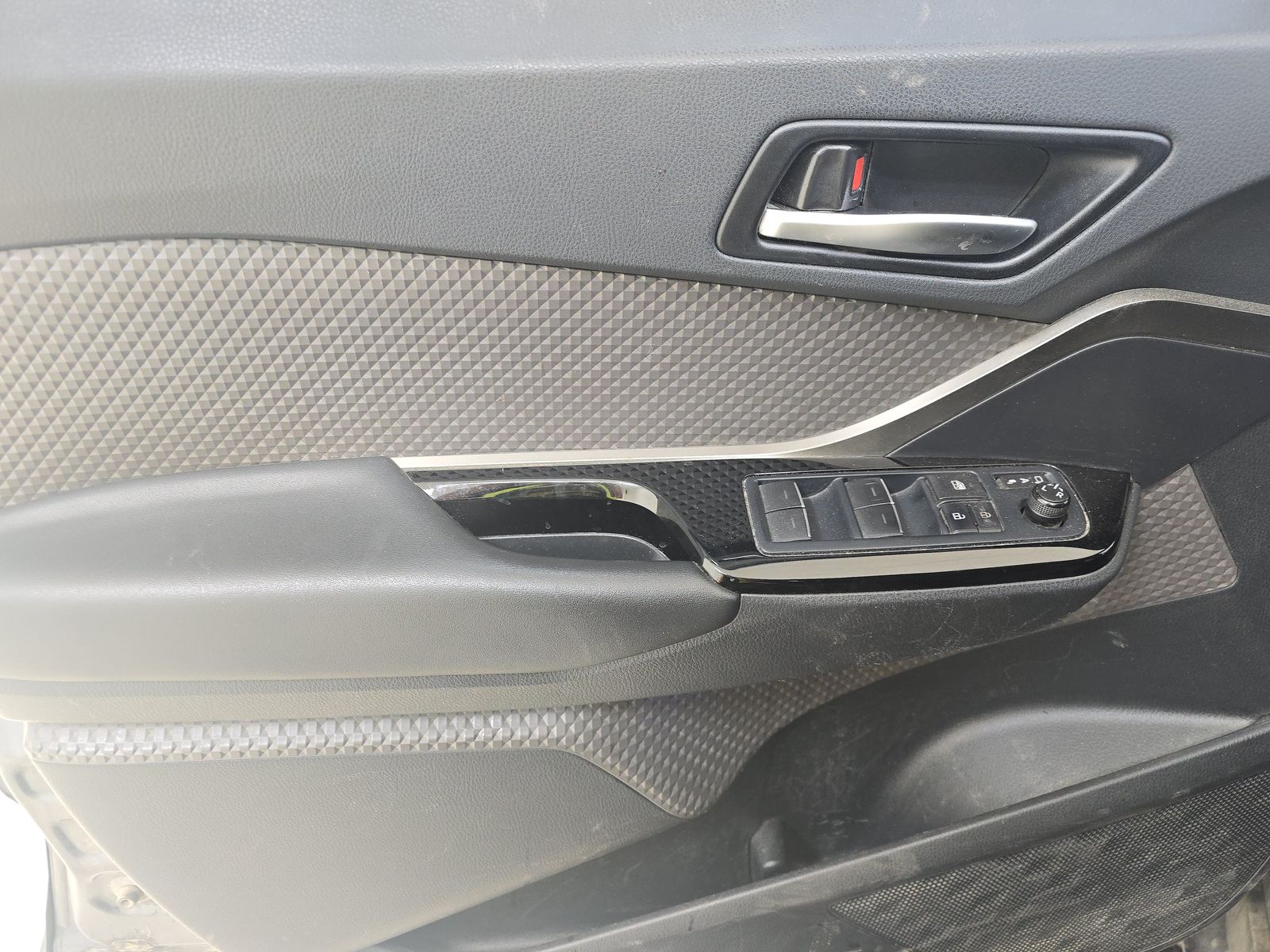 2021 Toyota C-HR Limited FWD