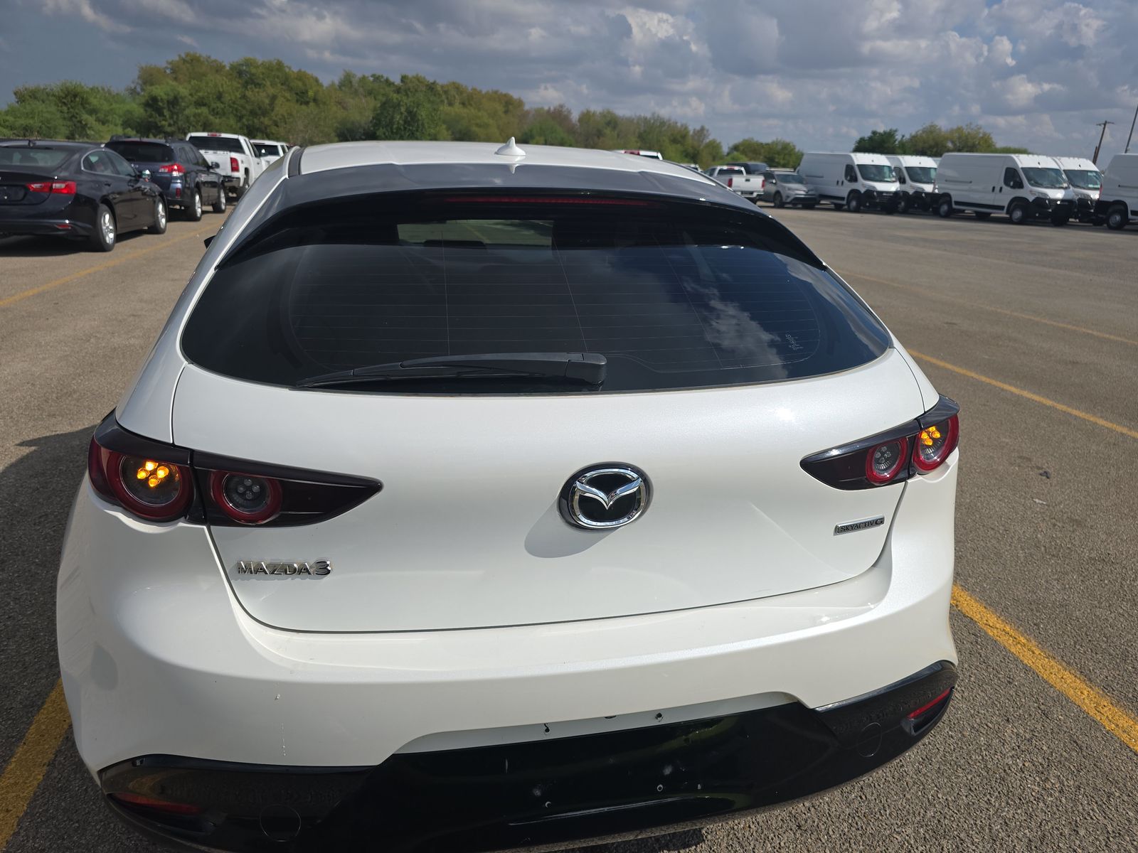 2019 MAZDA MAZDA3 Base FWD