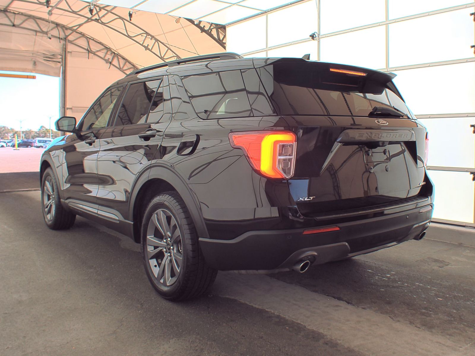 2021 Ford Explorer XLT AWD