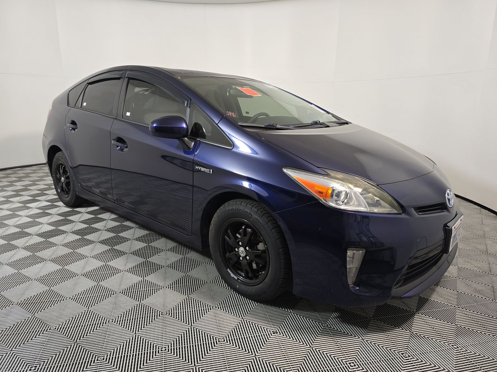 2015 Toyota Prius Two FWD