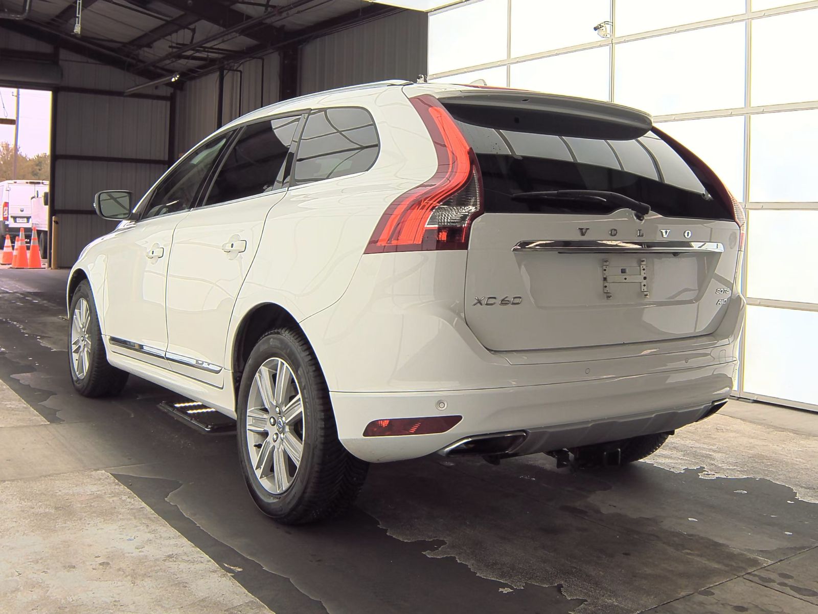 2016 Volvo XC60 T6 Platinum AWD