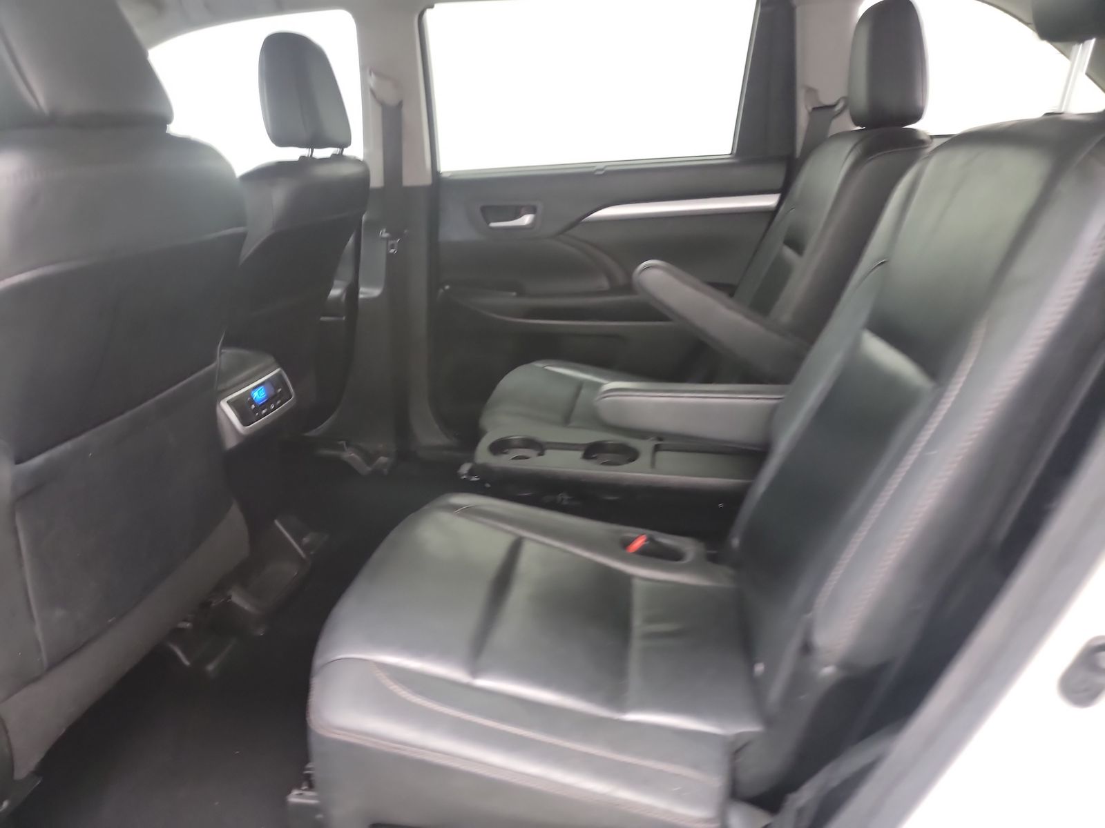 2016 Toyota Highlander XLE FWD